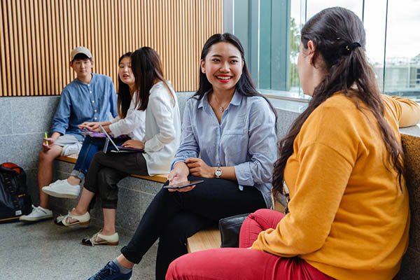 Bí quyết cho gia sư lần đầu gặp phụ huynh bi-quyet-cho-gia-su-lan-dau-gap-phu-huynh